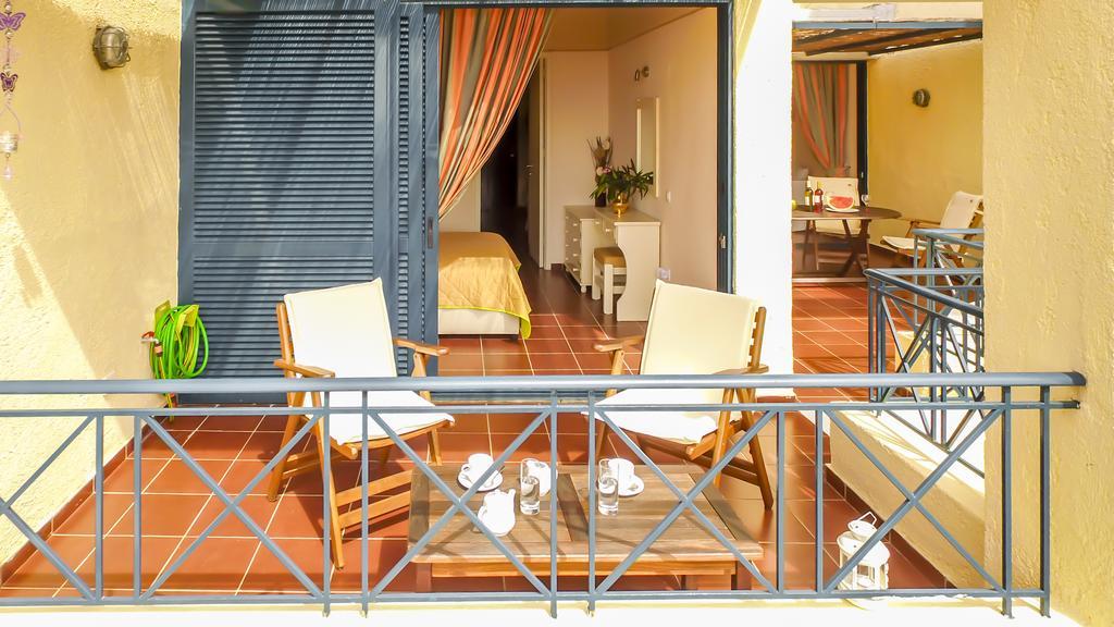 Manto On The Beach Apartments 바바티 외부 사진